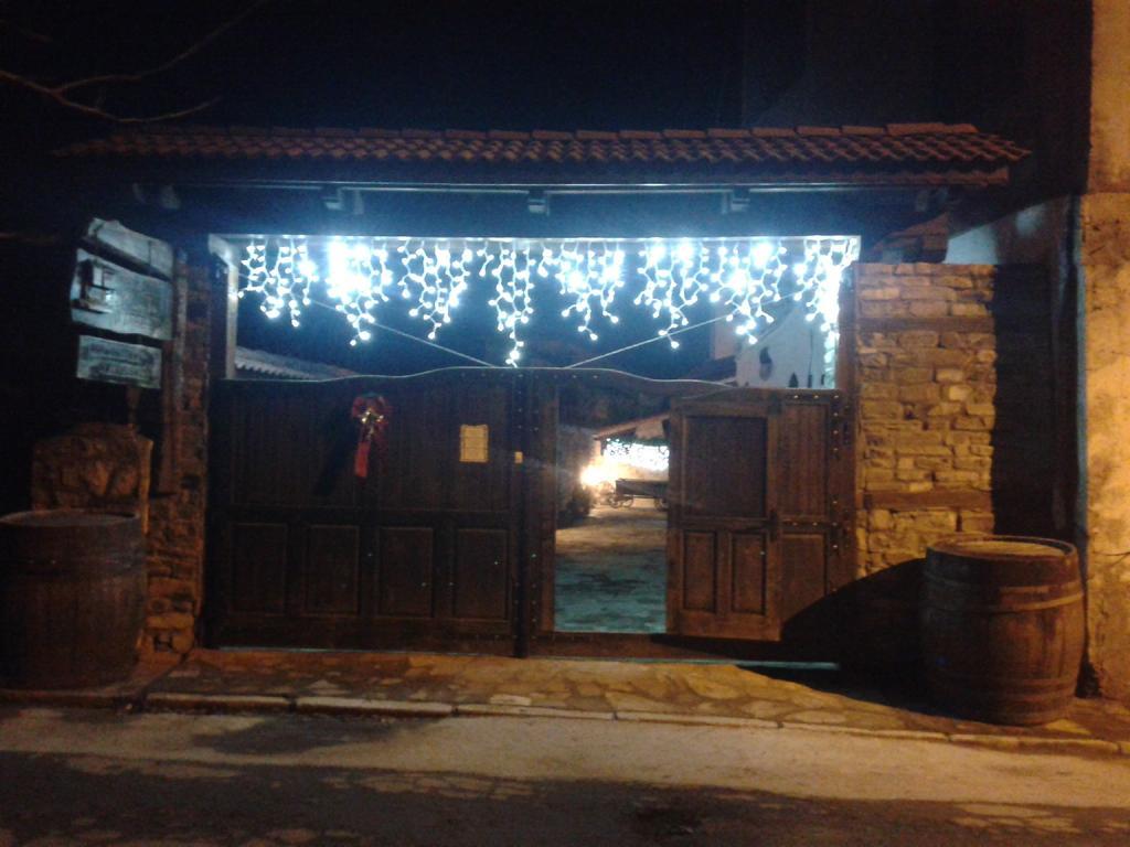 Къщата - Къща За Гости Ribaritsa Exteriör bild